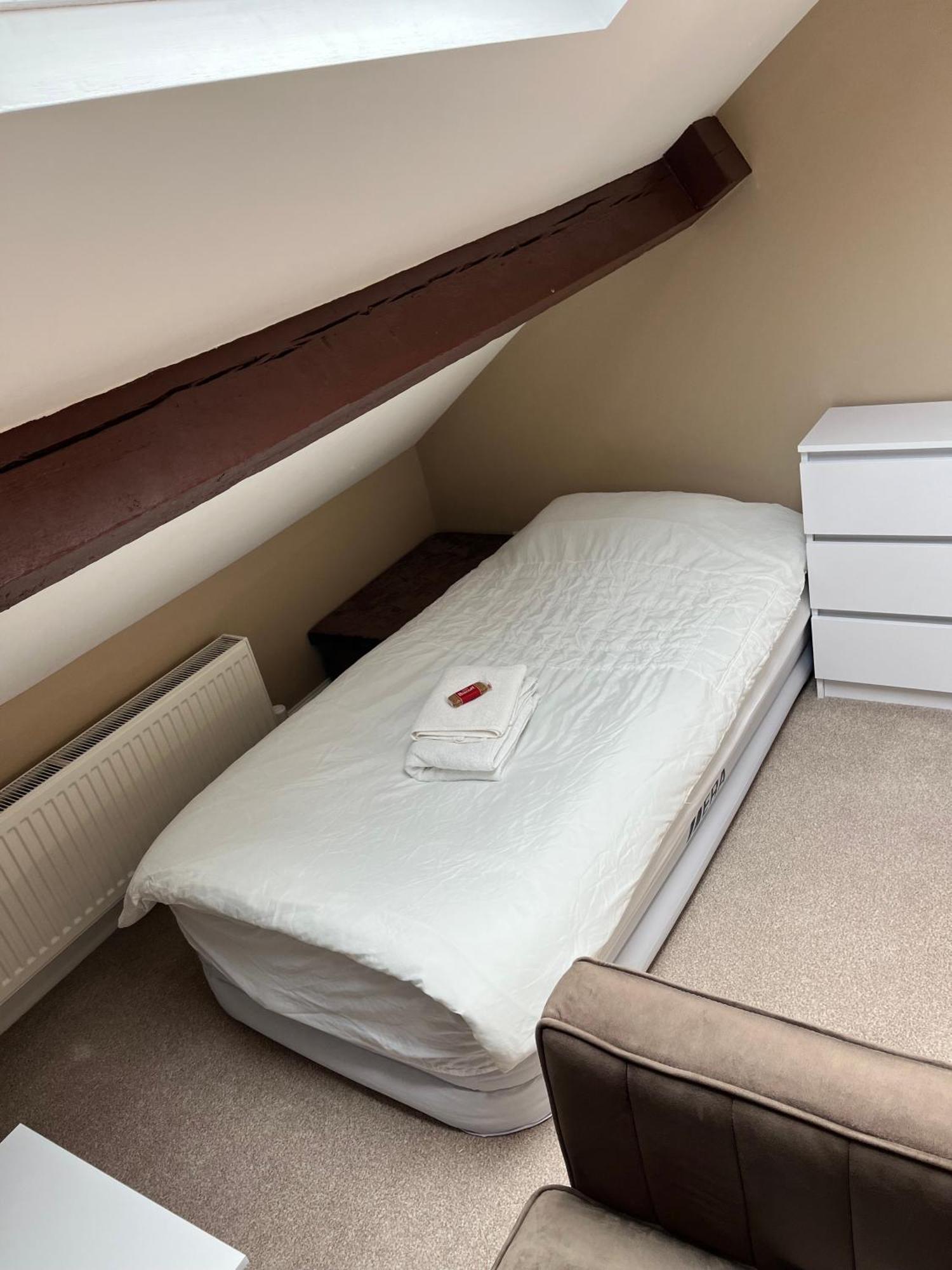 Private & Modern En-Suite Rooms Town Centre Self Check-In Barnsley Eksteriør bilde