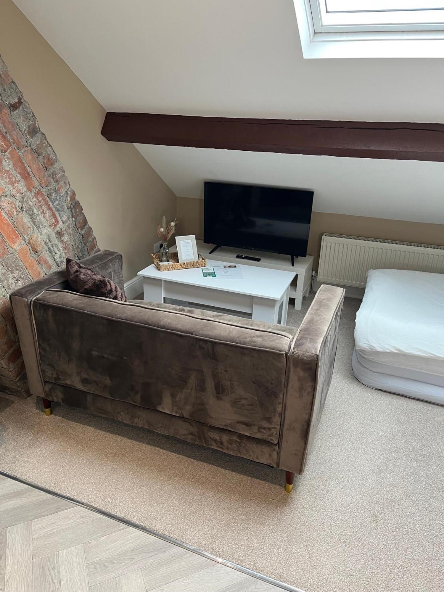 Private & Modern En-Suite Rooms Town Centre Self Check-In Barnsley Eksteriør bilde